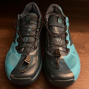 NWOT Solomon Trail Running Shoes